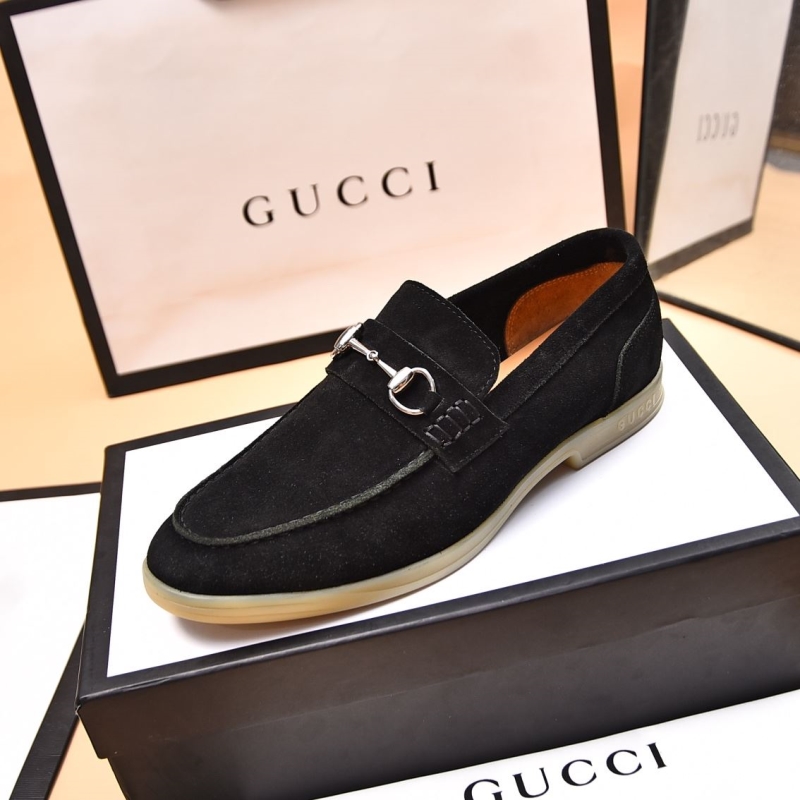 G*u*i leather shoes